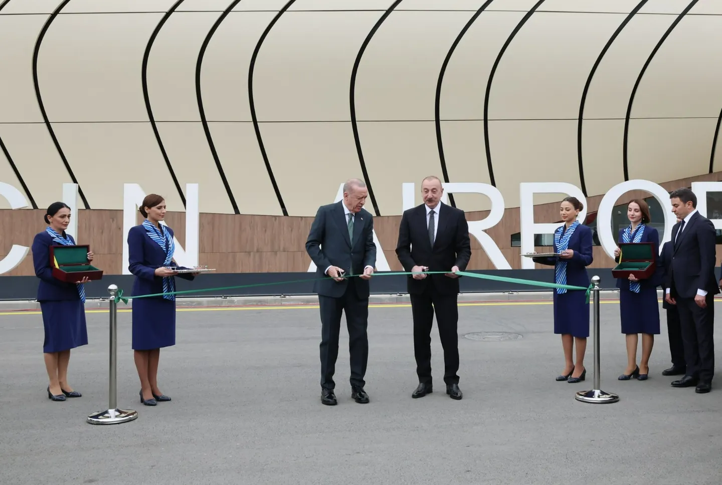 Erdogan i Aliyev svečano otvorili aerodrom u azerbejdžanskom gradu Lačinu